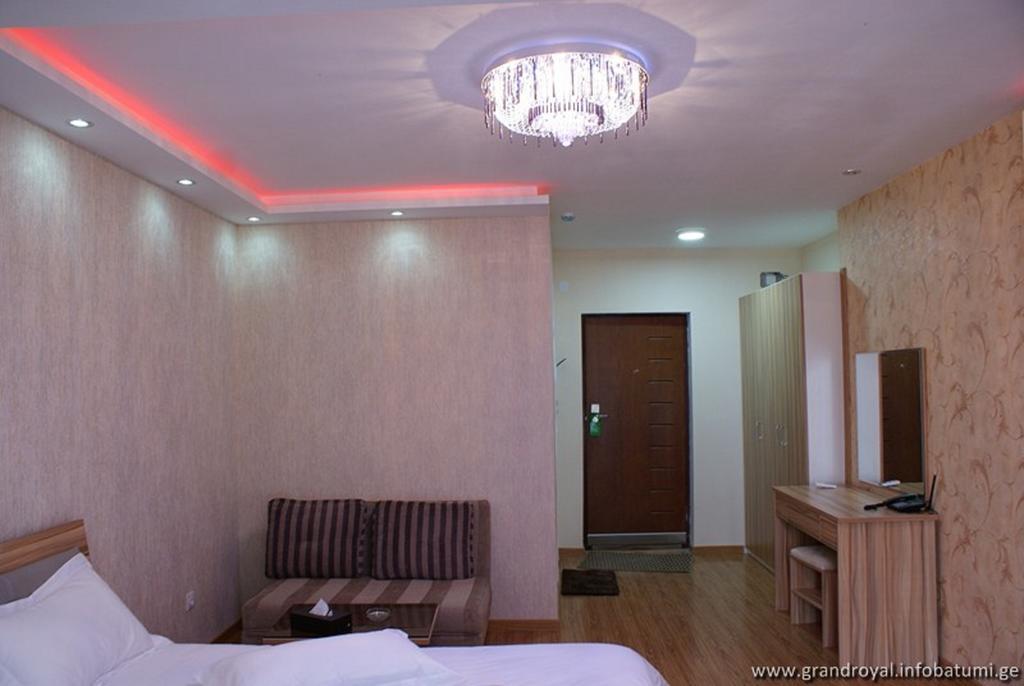 Grand Royal Batumi Aparthotel Room photo